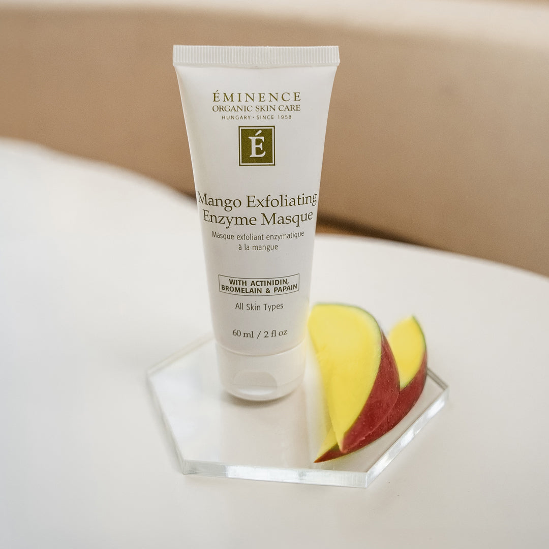 Mango Exfoliating Enzyme Masque with mango slices